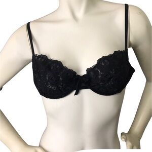 Victoria’s Secret Black Lace Underwire Bra 32D